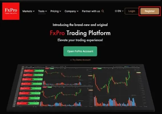 FXPro口座開設するための9つの手順 2 1. 新しいライブトレードアカウントを登録するには、まずFXProの公式ウェブサイトにアクセスし、「登録」をクリックします。